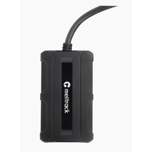 MEITRACK Ideal para Motocicletas y Vehiculos Todo Terreno Rastreador GPS IP67 resistente al agua con conectividad 2G y 4G en un diseño compacto.