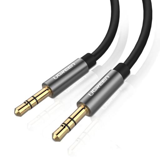 [UGREEN_10737] Ugreen Cable Auxiliar 5 Metros / Conector 3.5mm a 3.5mm / Macho a Macho / Cubierta de TPE / Carcasa de Aluminio / Color Negro