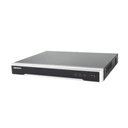 Hikvision Digital Technology NVR 8 Megapixel (4K) / 16 canales IP / 16 Puertos PoE+ / Soporta Cámaras con AcuSense / 2 Bahías de Disco Duro / Switch PoE 300 mts / HDMI en 4K