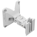 Mikrotik ( QuickMount Pro) Montaje de pared o poste para equipos MIKROTIK con ajuste de 140°.