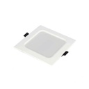 Epcom Spot Cuadrado Empotrable / 12 x 12 cm / Luz Fría / 110 V / 6 W / 420 lúmenes / 25000 hrs / Ángulo de apertura 120° / IP20
