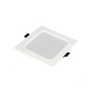 Epcom Spot Cuadrado Empotrable / 12 x 12 cm / Luz Fría / 110 V / 6 W / 420 lúmenes / 25000 hrs / Ángulo de apertura 120° / IP20