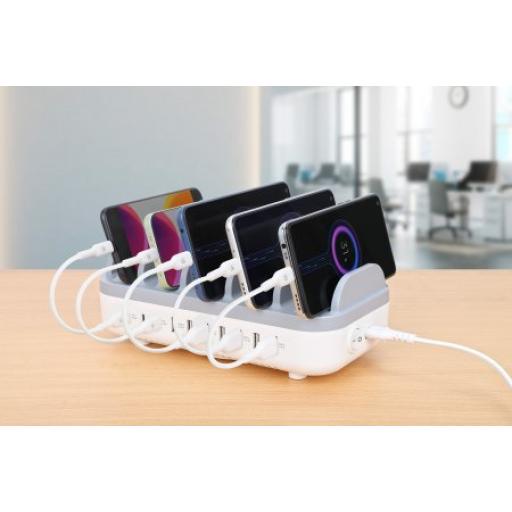 Estación de carga de 10 puertos USB Manhattan Blanco.