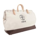 Klein Tools Mochila para herramientas y computadora portátil Tradesman Pro™ en poliéster negro con 25 bolsillos (No incluye herramientas).