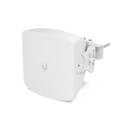 UBIQUITI INC. UISP Access Point Multipunto Tecnología Wave en 60 Ghz, hasta 15 estaciones, hasta 5.4 Gbps, respaldo en 5 Ghz. 1 puerto SFP+ 10G, 1 puerto 2.5g Gbps, con GPS
