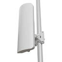 Mikrotik (mANTBox ax 15s) Punto de Acceso  Sectorial de 120°/ WiFi 6 Doble Banda 2.4Ghz y 5Ghz/Antena Integrada 15 dBi/Con 1 Puerto  Ethernet PoE In + 1 puerto SFP 2.5Gbps
