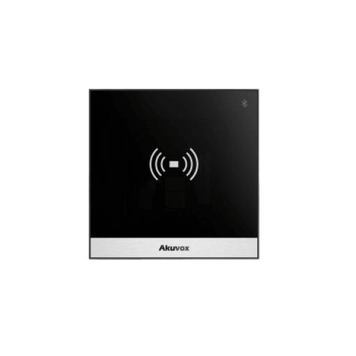 AKUVOX Terminal de Control de Acceso + Bracket de Instalación / Administración 100% en la Nube / Interfaz WEB / POE / Lector Prox EM y MIFARE / NFC / Bluetooth / APP Smart Plus / Control de 1 Puerta / IP65 / IK07