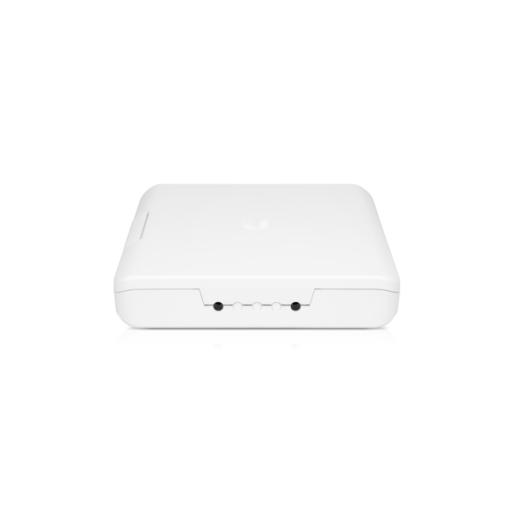 [UBIQUITINETWORKS_USW-FLEX-UTILITY] Ubiquiti Networks Kit Adaptador para Switch USW-Flex resistente para exterior de montaje en poste, incluye inyector POE-50-60W