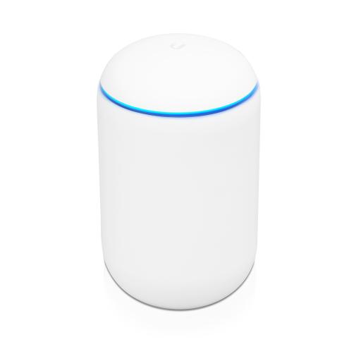 [UBIQUITINETWORKS_UDM] Ubiquiti Networks UniFi OS Console: UniFi Dream Machine, dispositivo que combina Wi-Fi AP 802.11ac Wave 2 MU-MIMO 4x4, Switch de 4 puertos, Router Security Gateway y Controlador UniFi