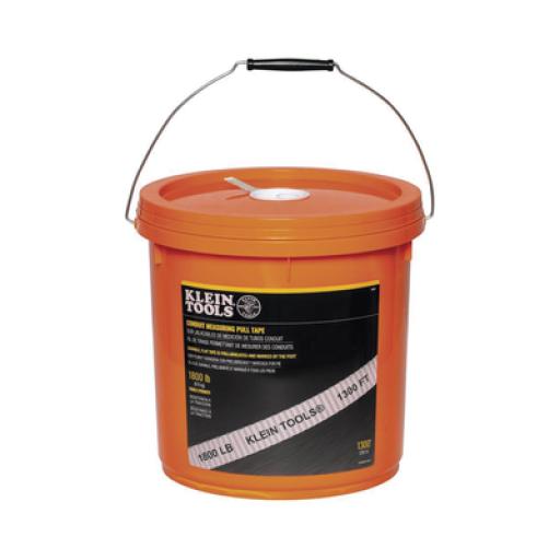 [KLEINTOOLS_50131] Klein Tools Cinta para Medir Conductos de 396m con Resistencia a la Tracción de 816 kg en Presentación de Cubeta
