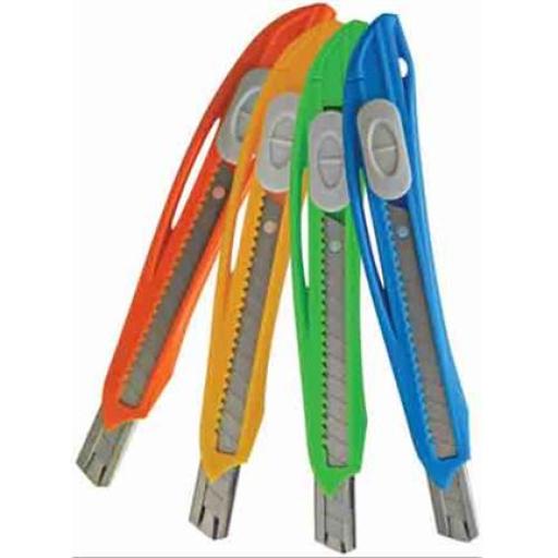 [MAE_CAM-CH] MAE CUTTER PLASTICO MAE CHICO 9MM ANCHO ALMA DE METAL