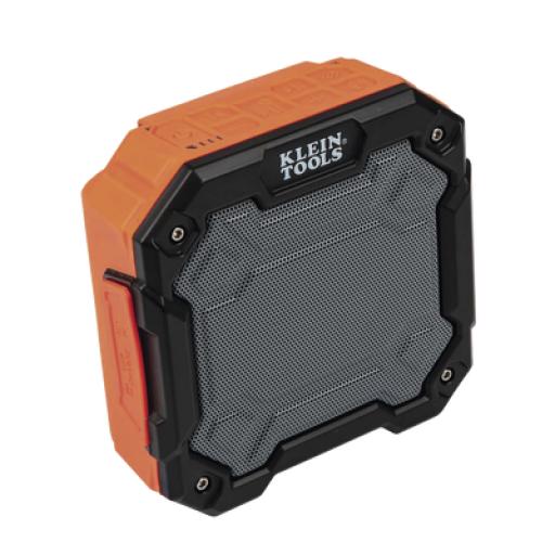 [KLEINTOOLS_AEPJS3] Klein Tools Bocina Portátil BLUETOOTH® con Imán y Gancho para Colgarse. Permite Altavoz Manos Libres con Micrófono Incorporado.