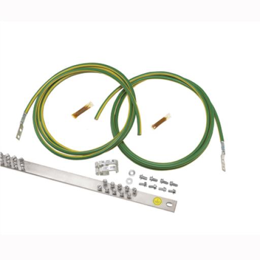 [PANDUIT_RGRKCBNJEJY] Panduit Kit de Puesta a Tierra con dos Jumpers 6 AWG y Barra de Conexiones de 20 Orificios, para Rack de 19in