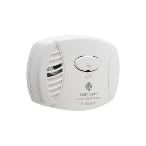 [FIRSTALERT_CO605B] First Alert Alarma de monóxido de carbono (CO) enchufable con bateria de respaldo