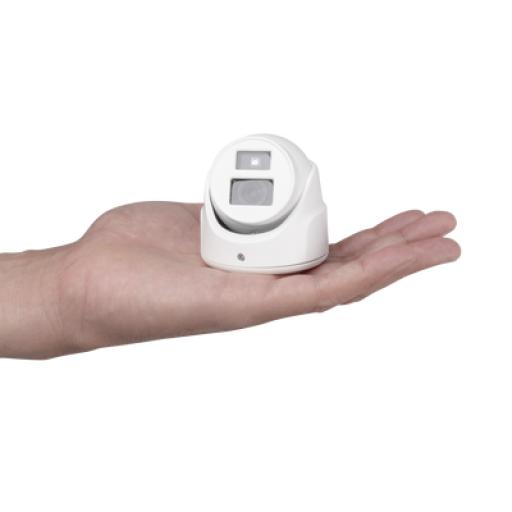 [HIKVISIONDIGITALTECHNOLOGY_DS-2CE70D0T-ITMFW] Hikvision Digital Technology Ultra Mini Turret TURBO 2 Megapixel (1080p) / Gran Angular / Lente 2.8 mm / 20 mts IR EXIR / Exterior IP67 / 4 Tecnologías (TVI / AHD / CVBS) / dWDR / Color Blanco