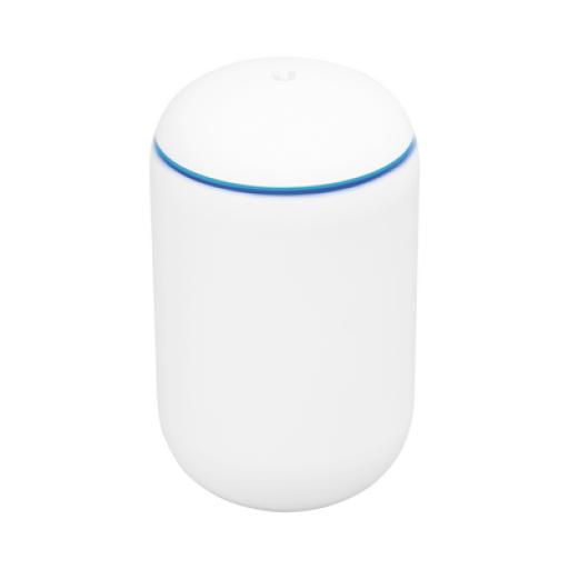 [UBIQUITIINC._UDM] UBIQUITI INC. UniFi OS Console: UniFi Dream Machine, dispositivo que combina Wi-Fi AP 802.11ac Wave 2 MU-MIMO 4x4, Switch de 4 puertos, Router Security Gateway y Controlador UniFi