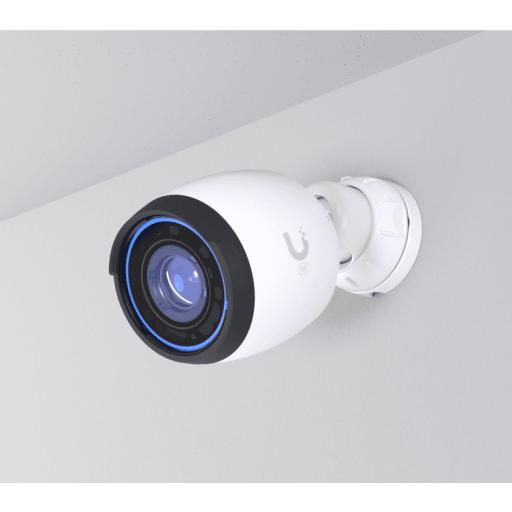[UBIQUITINETWORKS_UVC-G5-PRO] Ubiquiti Networks Cámara UniFi Protect UVC G5 Professional para interior/exterior, 4K (8MPX) / zoom óptico 3X / visión nocturna IR hasta 25 mts / detección de eventos / micrófono / apta para interperie IP67 resistencia IK04