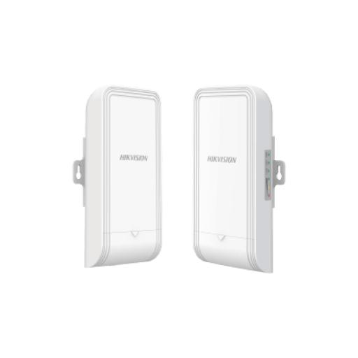 [HIKVISIONDIGITALTECHNOLOGY_DS-3WF02-5AC/D] Hikvision Digital Technology Kit Punto de Acceso (AC) PTP y PTMP en 5 GHz / PoE / Hasta 867 Mbps / Salida PoE (alimenta una camara) / Antena Sectorial de H: 50° / MIMO 2X2 / 12 dBi de Ganancia / Uso en Exterior / Administración Gratuita desde la Nube