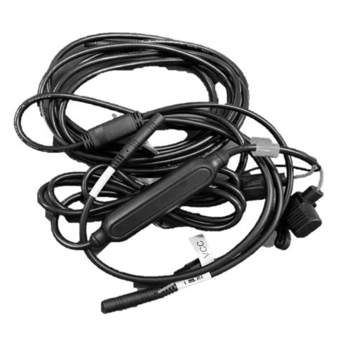 [HIKVISIONDIGITALTECHNOLOGY_AE-DF7252] Hikvision Digital Technology Adaptador para Alimentar Dahscam AE-DI2032G40(B) Directo de la Bateria del Automovil / 2.3 Metros de Longitud